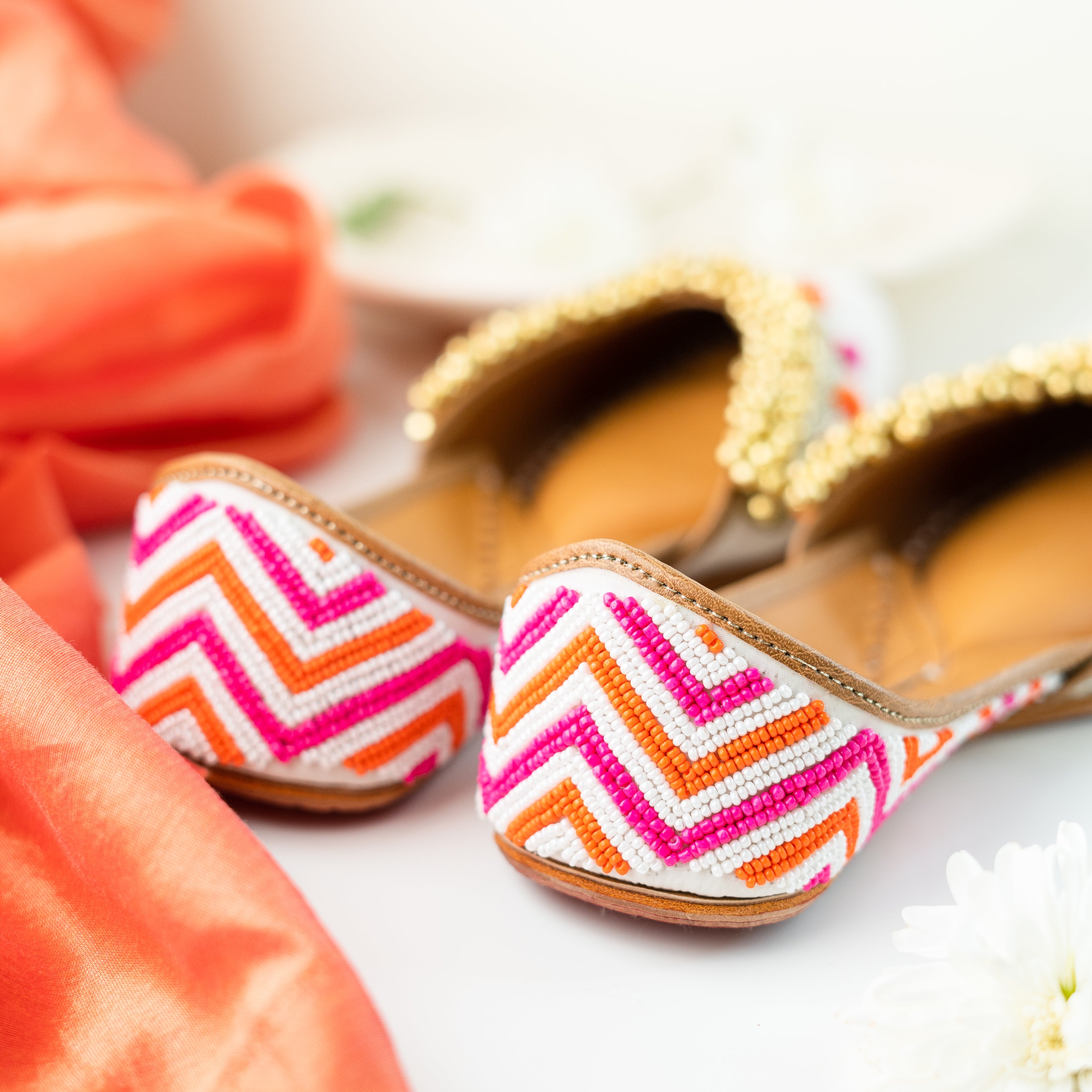 White Embroidered Ghungroo Jutti 3