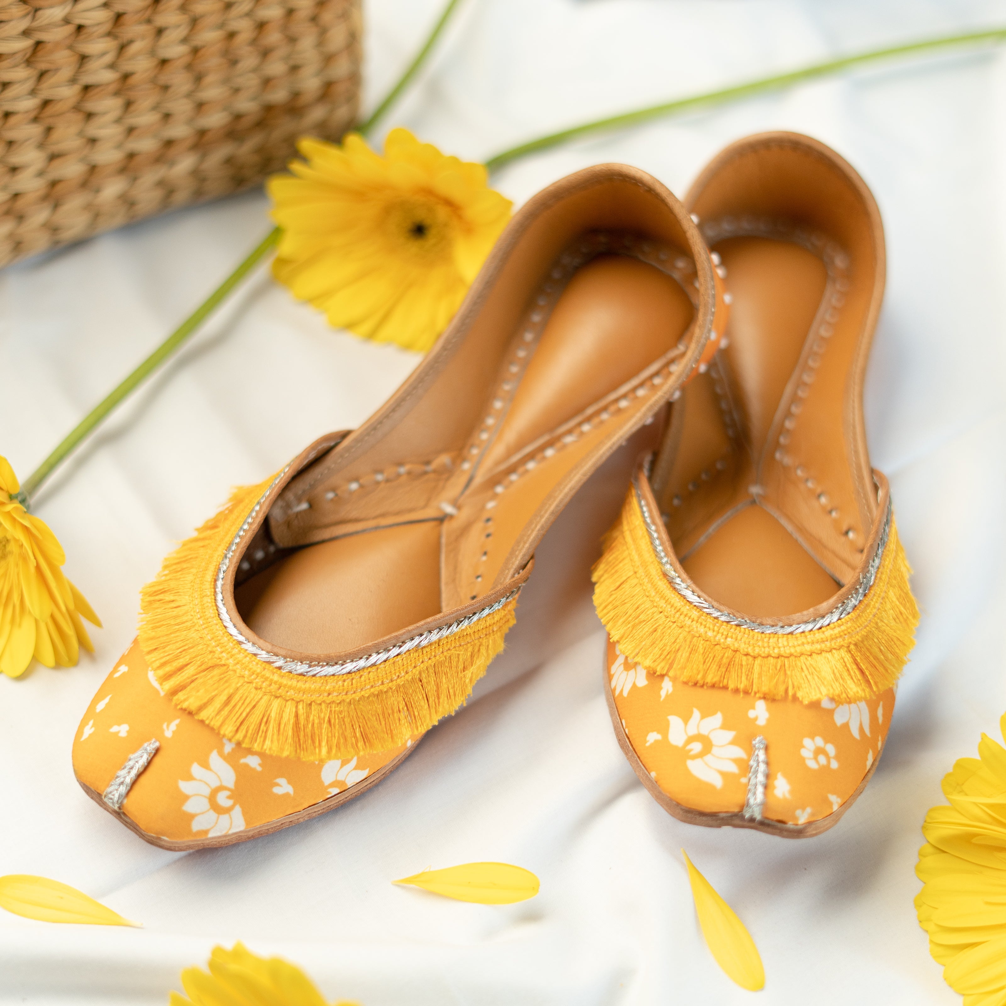 Yellow French Laced Printed Jutti 2