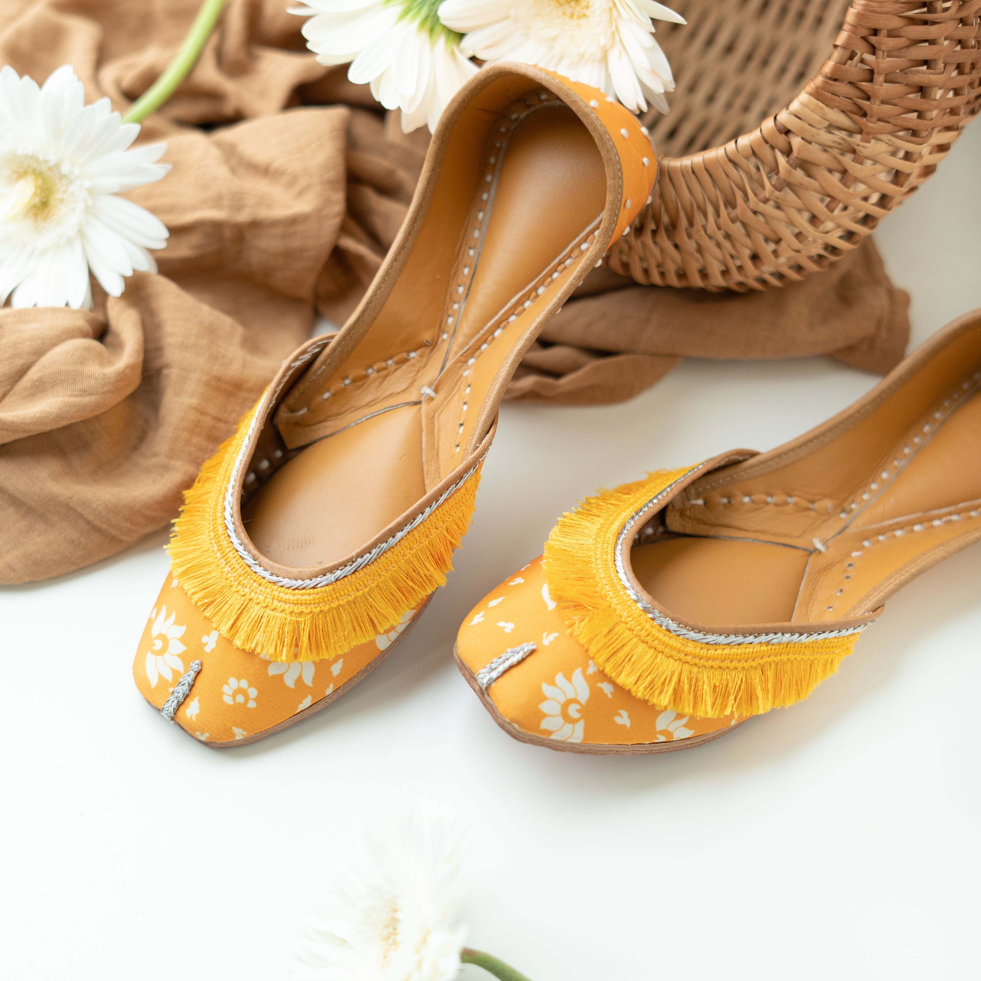 Yellow French Laced Printed Jutti 4