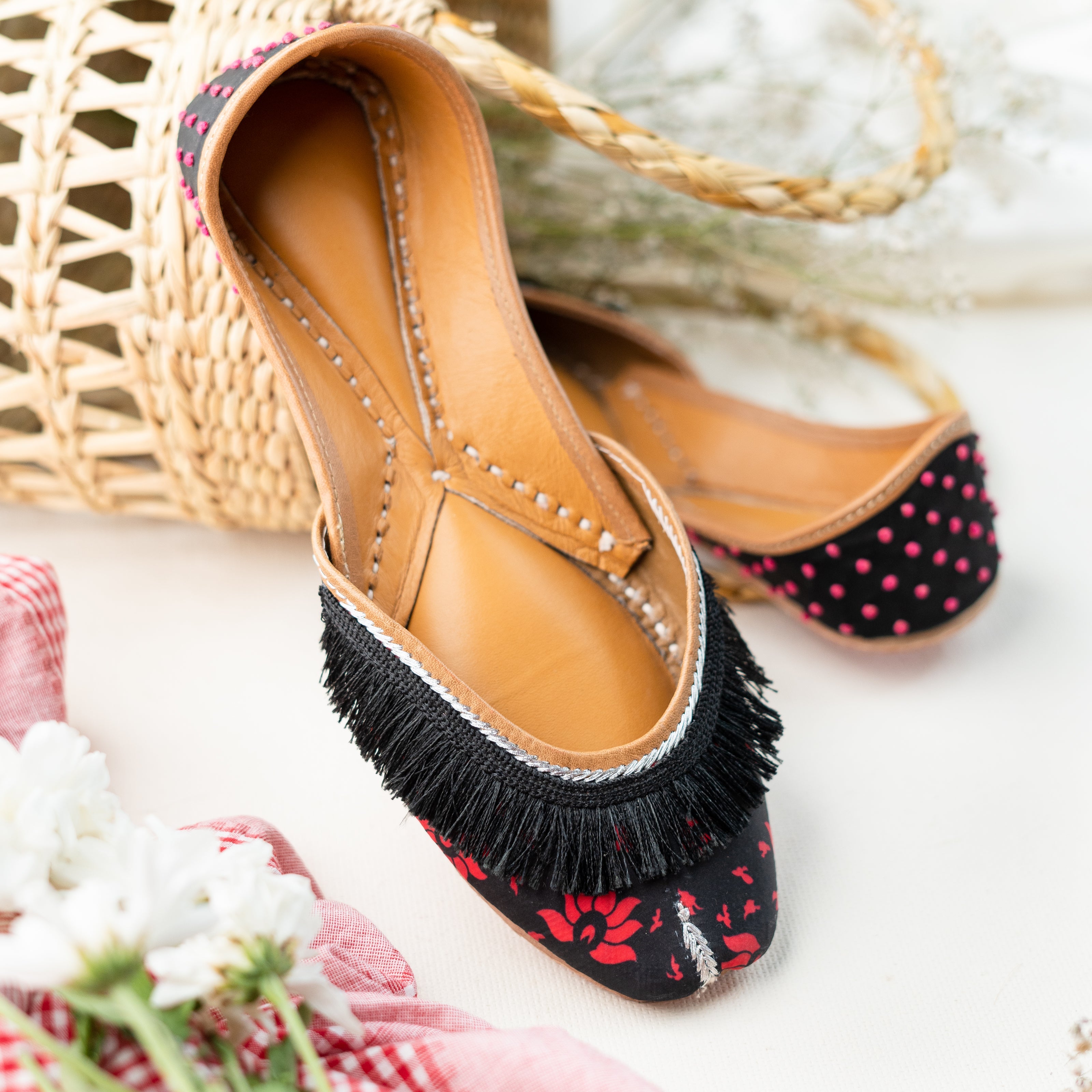 Black French Laced Printed Jutti 2