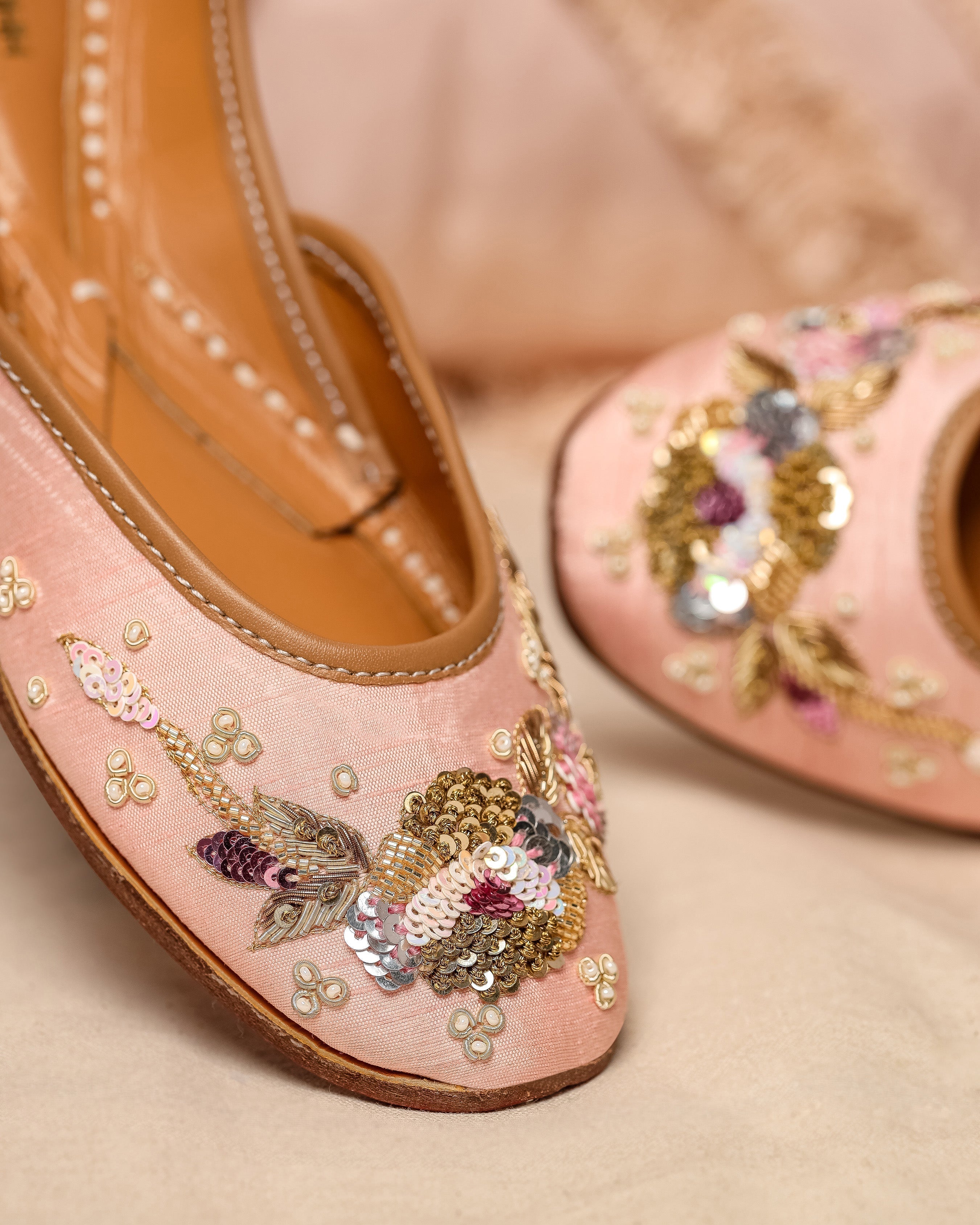 Cosmetic Peach Handcrafted Jutti 4